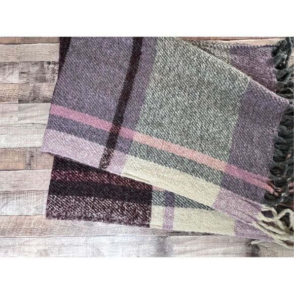 Aleissa Pink Soft Fringed Shawl Poncho Cape One Size Bohemian Clueless Plaid - Picture 5 of 8